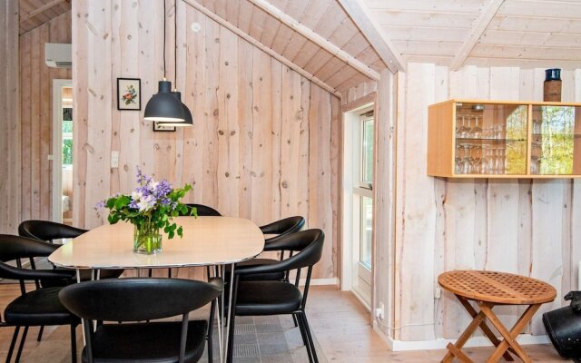 6 Person Holiday Home in Hemmet