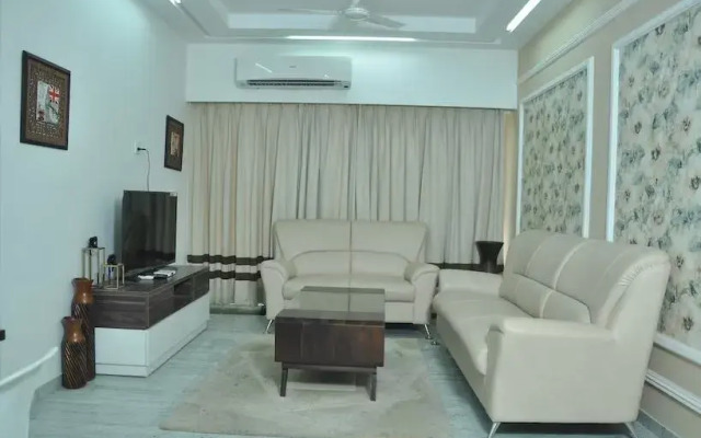 Vvip Suites The Trot