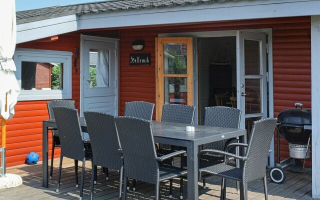6 Person Holiday Home in Bogense