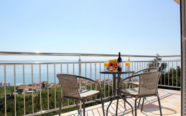 Seaview Apartment Kia by Litto