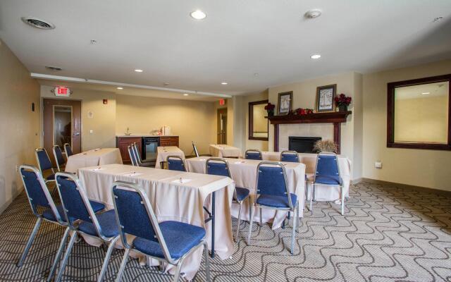 Comfort Suites Lake Geneva East