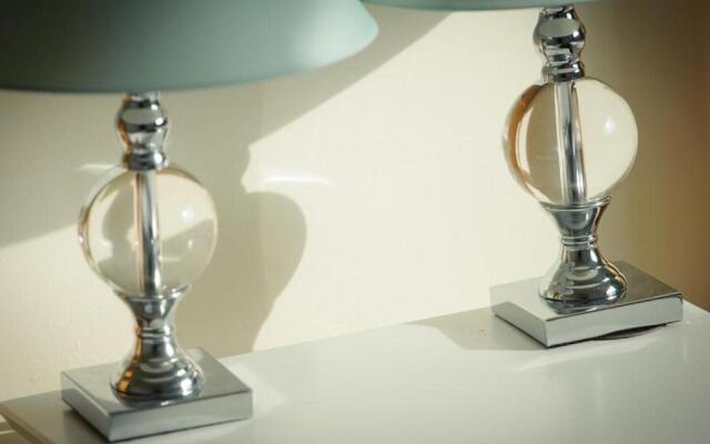 10 Llwyn Onn Beach Hut