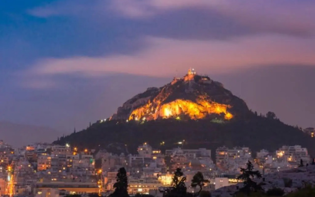Lycabettus view apartment