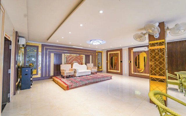 Shiv Rudraksh Resort - Near Assi Ghat