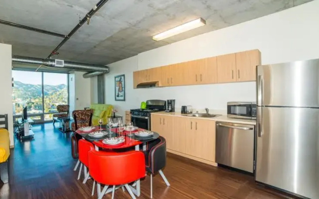 Hollywood Scorsese Apartment