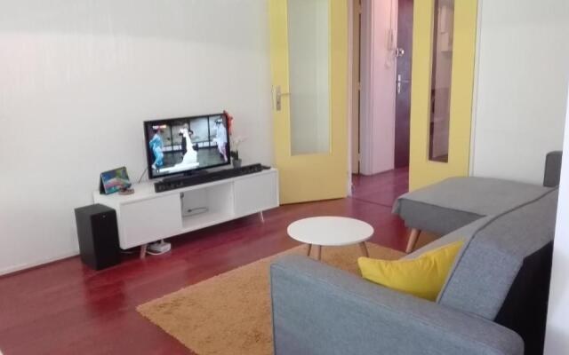 "CHEZ AURELIE" T5 100m2 4ch 2sdb parking terrasse TALENCE
