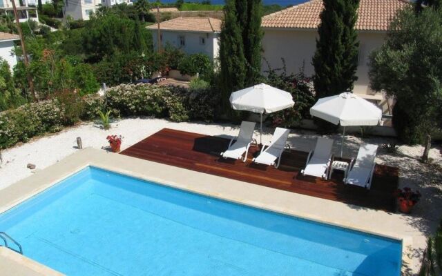Carob Tree Villa