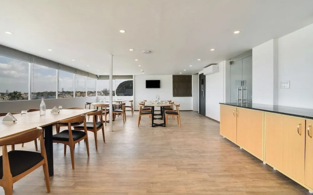 OYO Townhouse 238 Ulssor