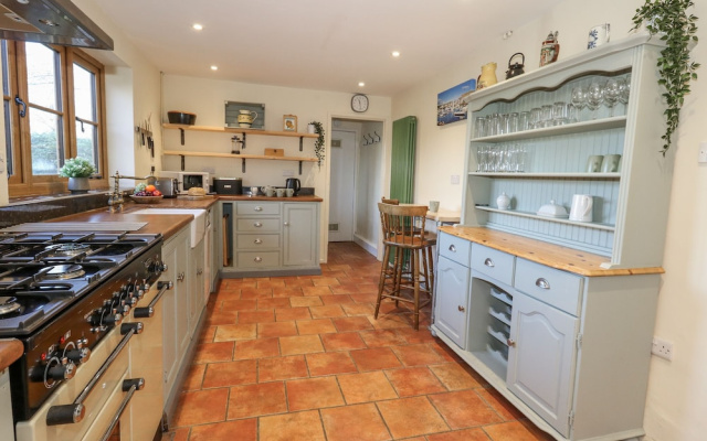 Honeysuckle Cottage