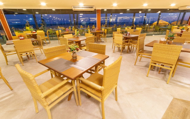 Hotel Praia Dourada