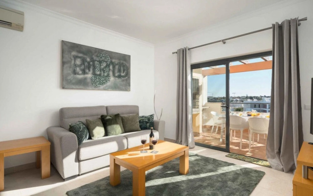 The Emerald - Lagos Apartment By Ideal Homes