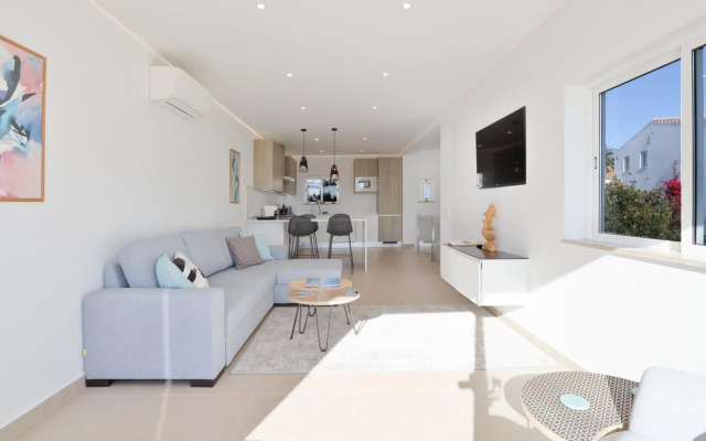 Casa Rujo - Waterside Village House