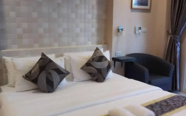 4Palms Resort
