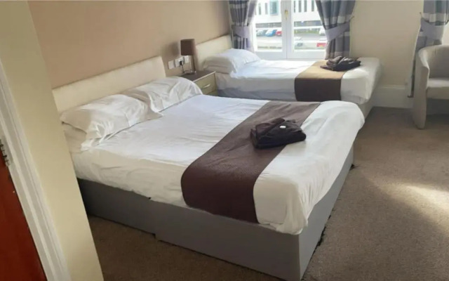 Royal Grosvenor Hotel