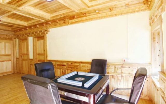 Danba County Gezuo Hotel