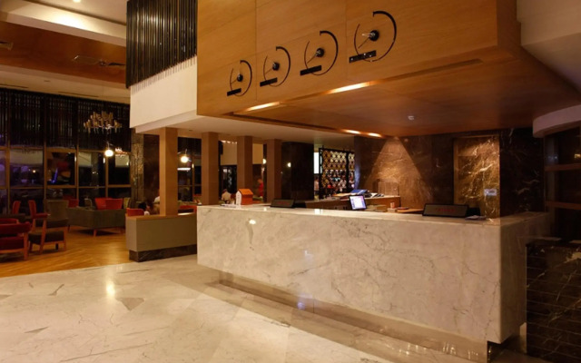 Long Beach Harmony Hotel & Spa