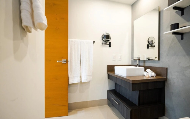 Tramonti Tari B101 in Los Cerritos