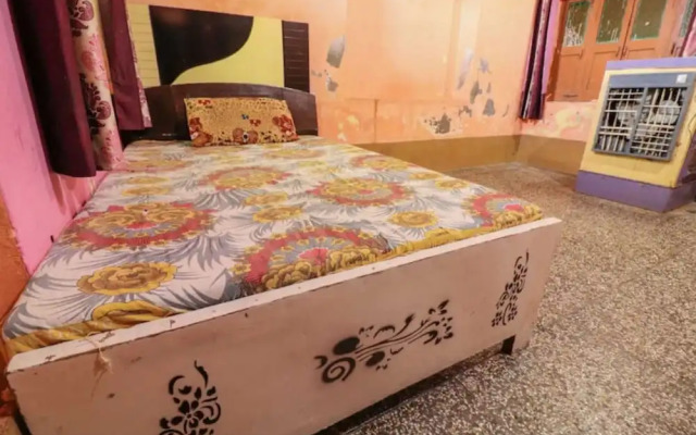 Goroomgo Laxmi Bhawan Dharamshala Mathura