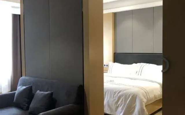 Luodian Donghui Hotel