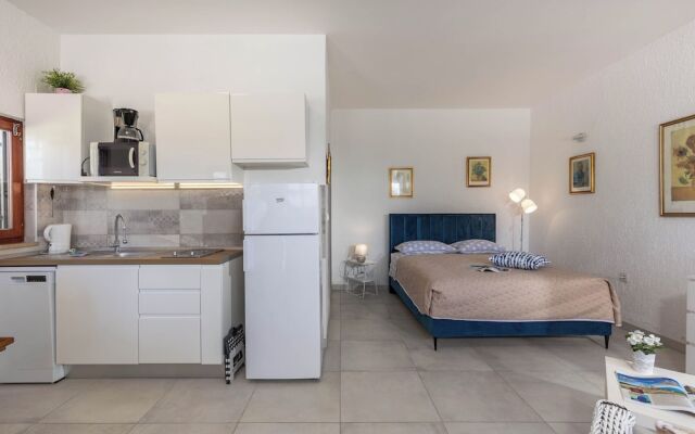 Holiday Home Sladonja - Apartment 02