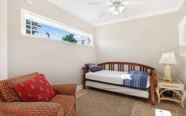 Hot Sand 4 Bedroom Home by RedAwning