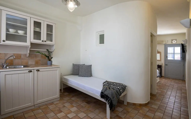 Onar Hotel and Suites
