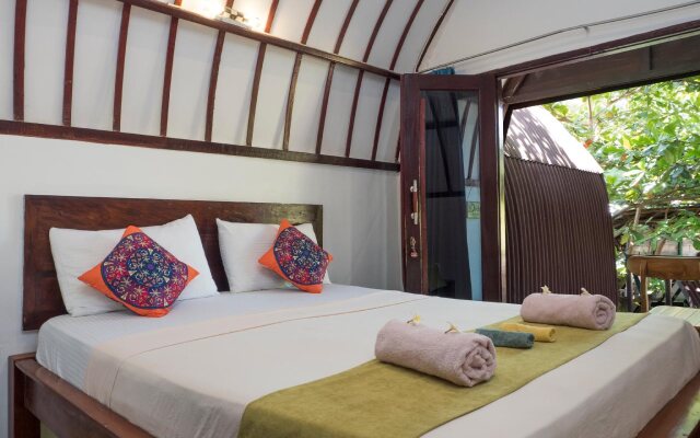 Gili Turtle Beach Resort