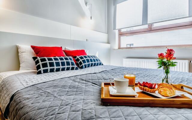 Business Center Phoenix Apartments