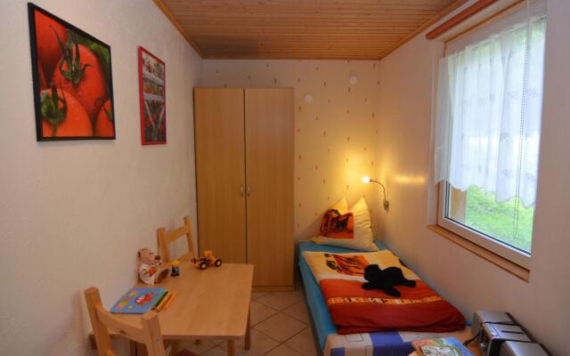 Cosy Apartment With Covered Porch