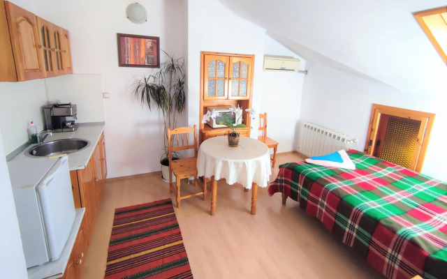 Къща Чолаков и син - стаи за гости