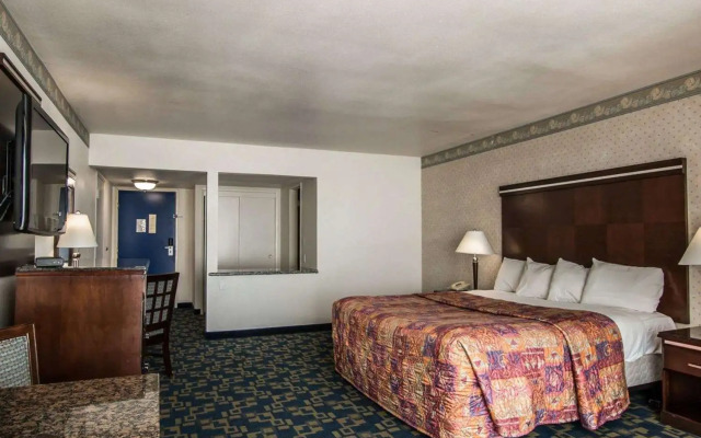 Motel 6 Oceanside, CA Marina / Camp Pendleton