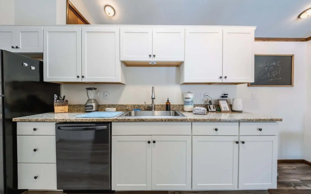 Glacier Vista Golf Getaway