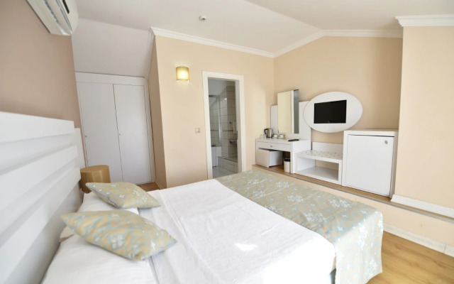 Sahra Su Holiday Village & Spa