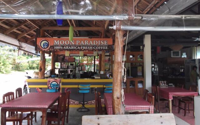 Moon Paradise Resort