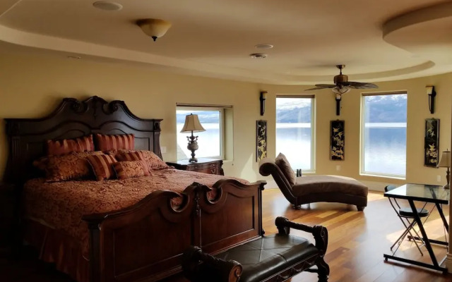 Beach Ave Castle Luxury Vacation Rental