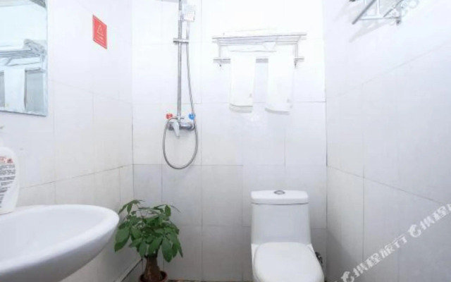 Zhumadian golden golden express hotel