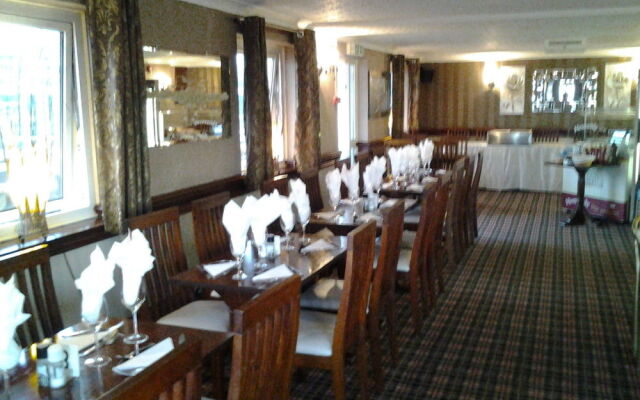 The Boathouse Hotel