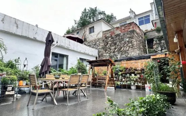 Jiuhua Mountain Yueshan Residence