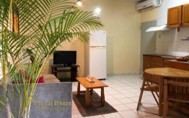 Tropical Breeze Apartments