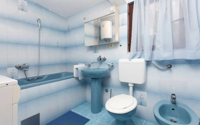 Zeljko - With Garden - SA2