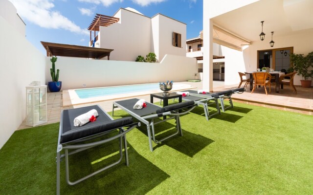Lighthouse Villa - Private Pool -