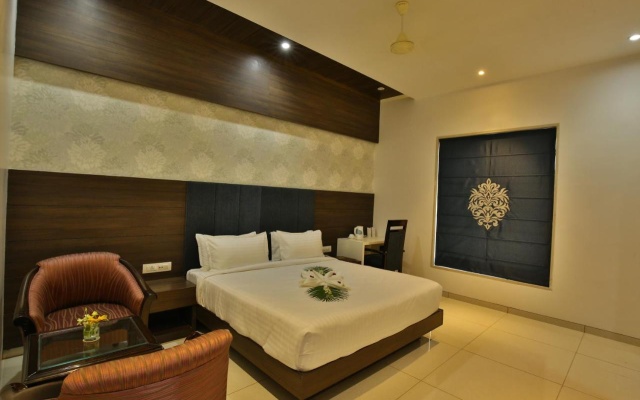 Jhansi Hotel