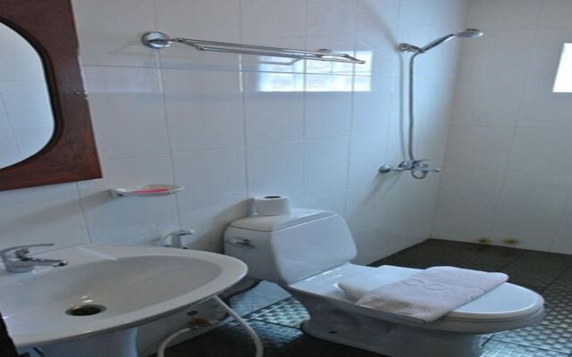 Lankham Riverside Hotel