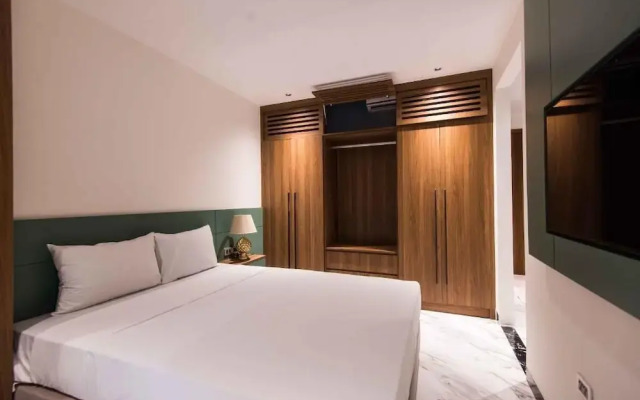 Luxe Paradise Suites Hotel Hoang Cau