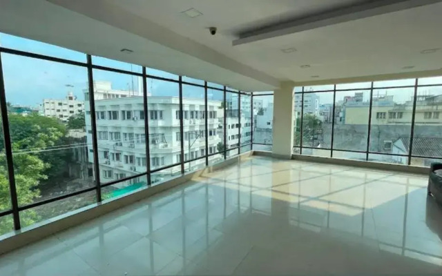 Hotel Sitara Grand