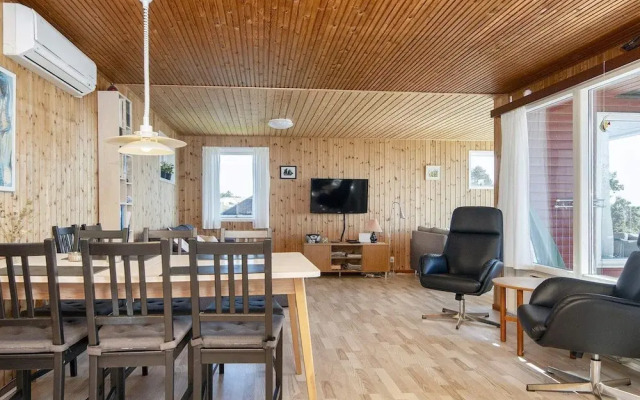 6 Person Holiday Home in Ebeltoft-by Traum