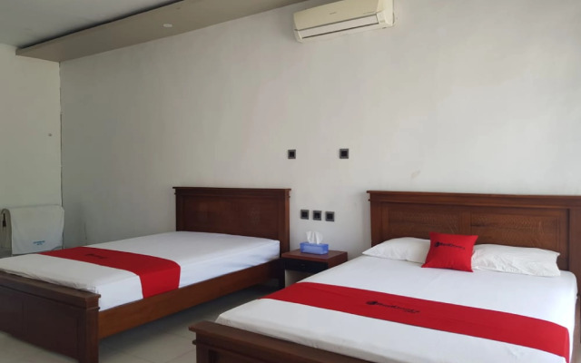 RedDoorz near Pantai Timba Batu Lombok