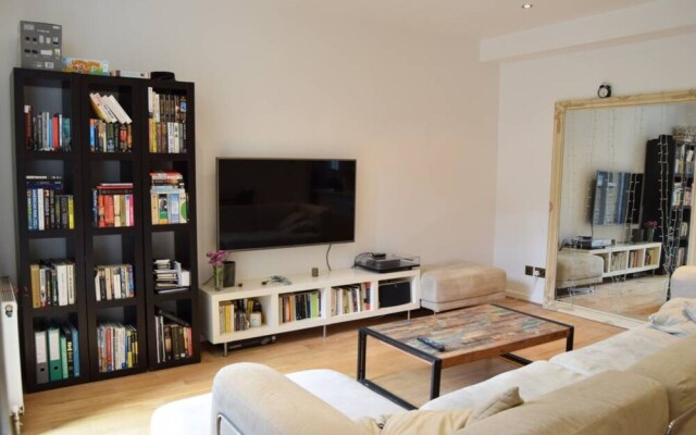 2 Bedroom Home in Dalston