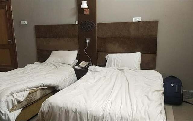 M M Palace Guest House Peshawar