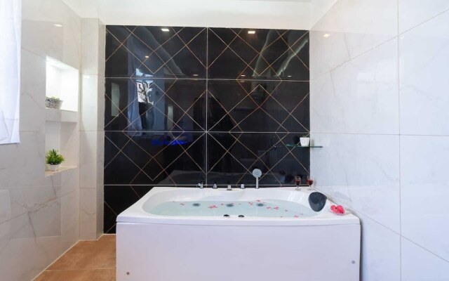 Hotel Luxmi Vilas Inn